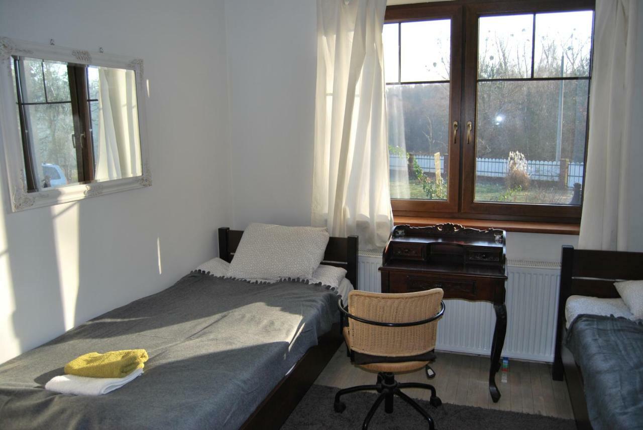 Pokoje Nad Mlynem Stryków Exterior foto